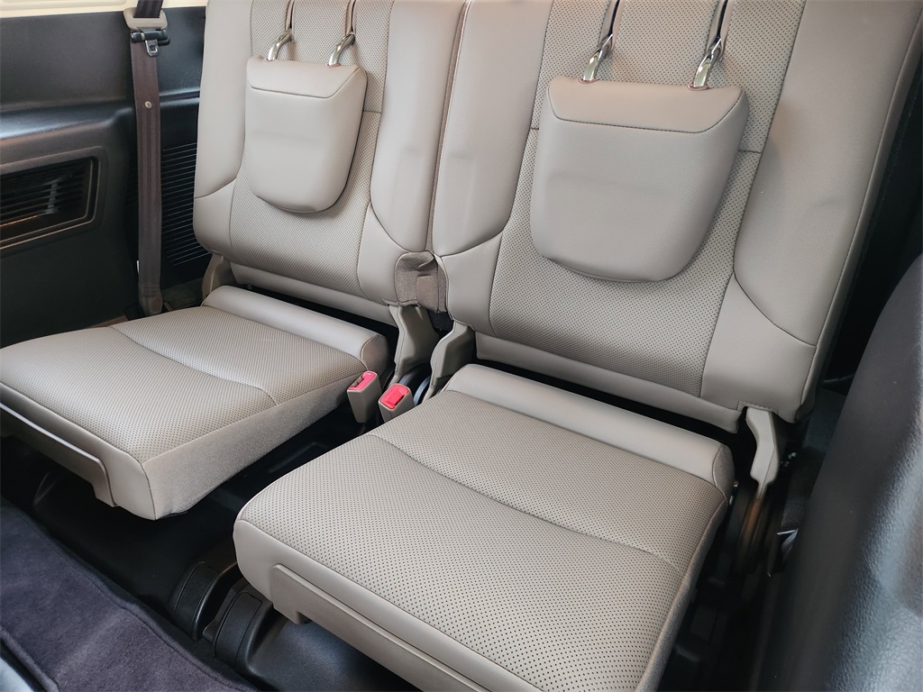 2023 Lexus GX 460 Silver at South Houston Nissan