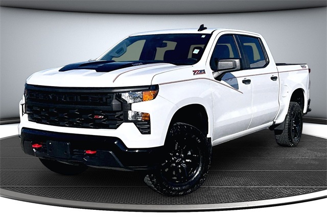 2024 Chevrolet Silverado 1500 Custom Trail Boss Crew Cab 4WD