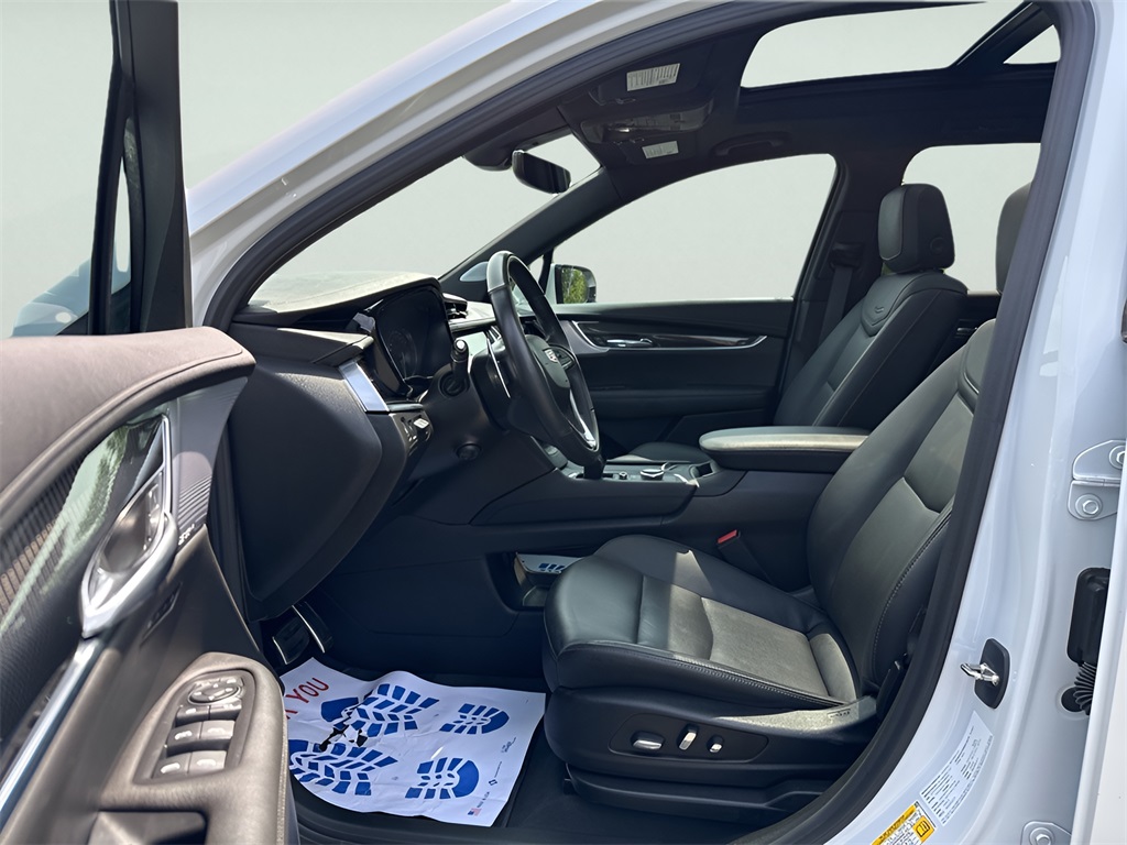 2023 Cadillac XT6