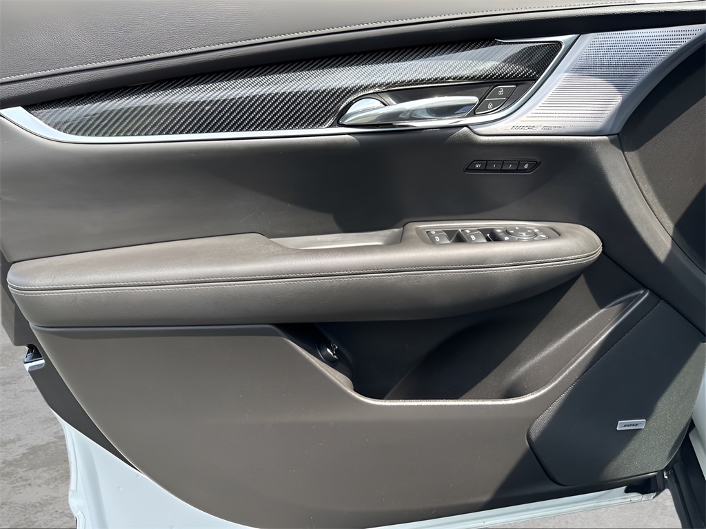 2023 Cadillac XT6