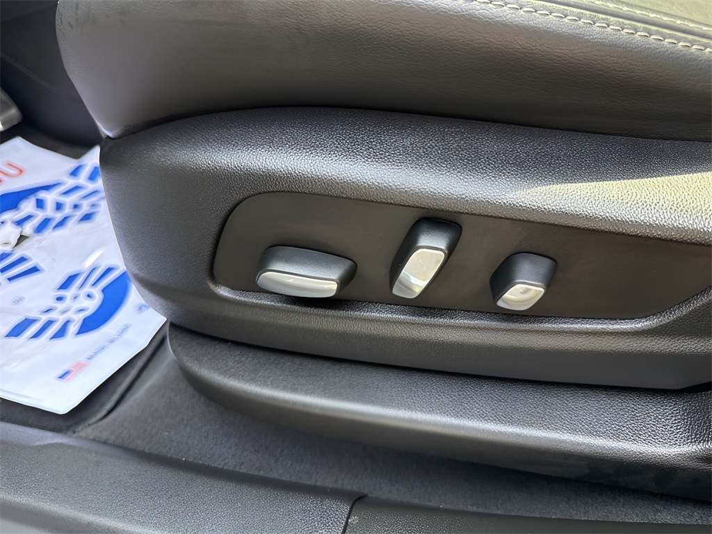 2023 Cadillac XT6