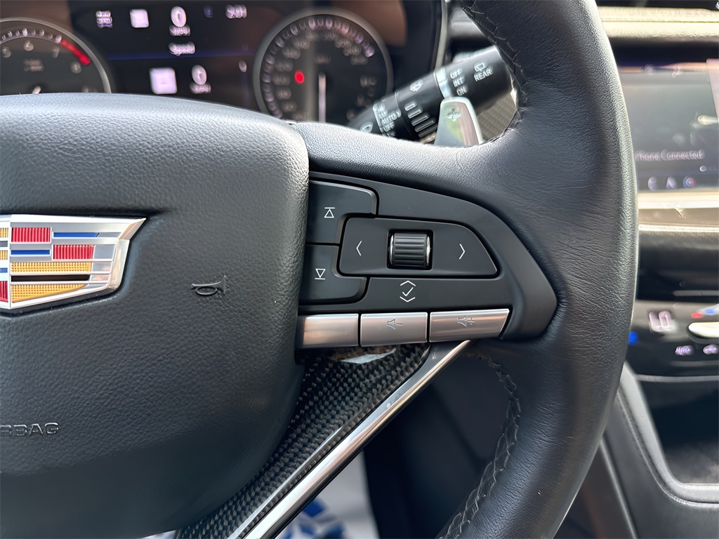 2023 Cadillac XT6