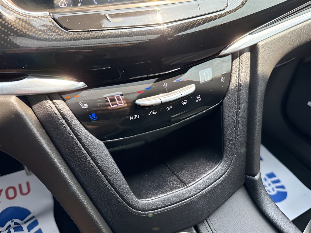 2023 Cadillac XT6