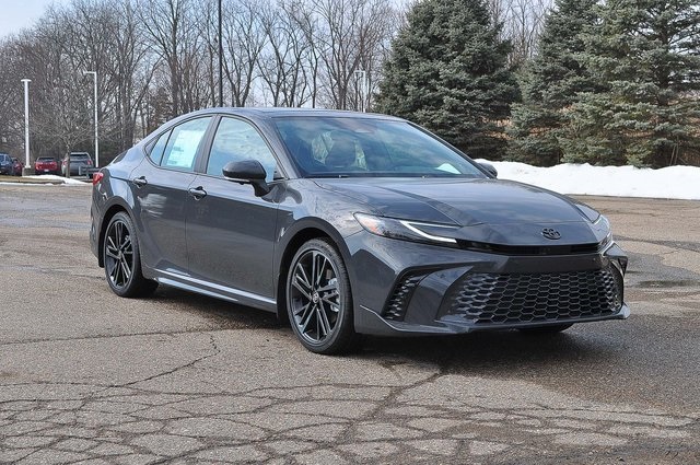 2026 Toyota Camry XSE FWD