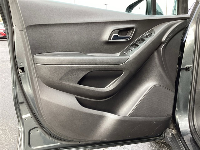 Used Car 2020 Chevrolet Trax  Lt For Sale Under $15,000 In San Antonio, Texas