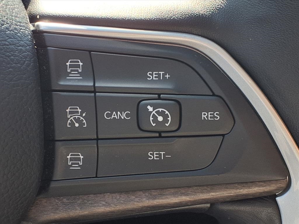 2022 Jeep Grand Cherokee L Limited White at Gullo Toyota