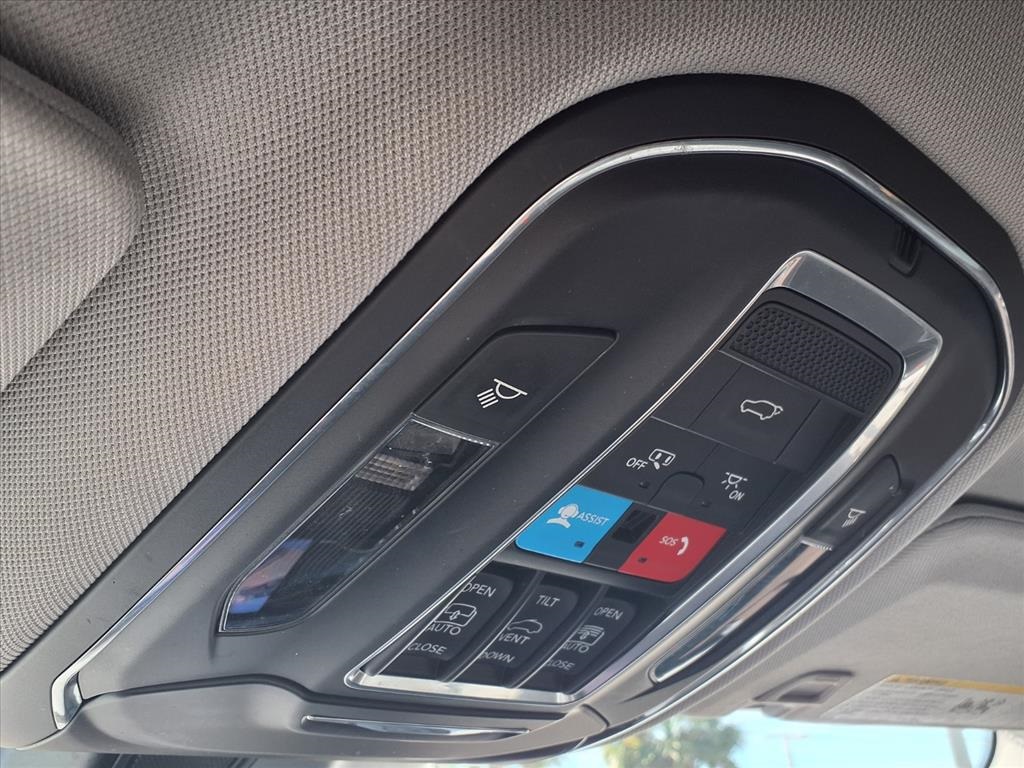 2022 Jeep Grand Cherokee L Limited White at Gullo Toyota