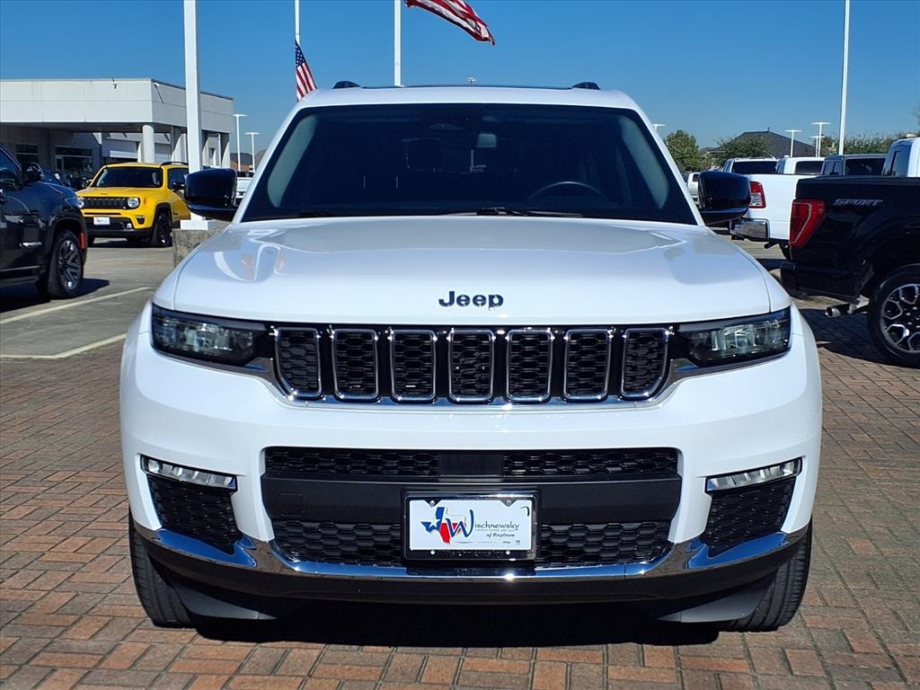 2022 Jeep Grand Cherokee L Limited White at Gullo Toyota