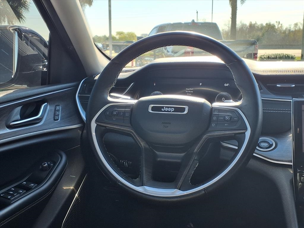 2022 Jeep Grand Cherokee L Limited White at Gullo Toyota