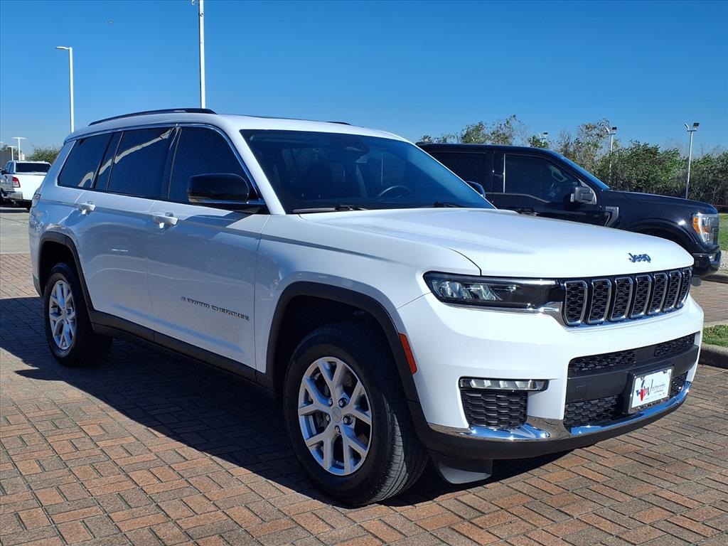 2022 Jeep Grand Cherokee L Limited White at Gullo Toyota