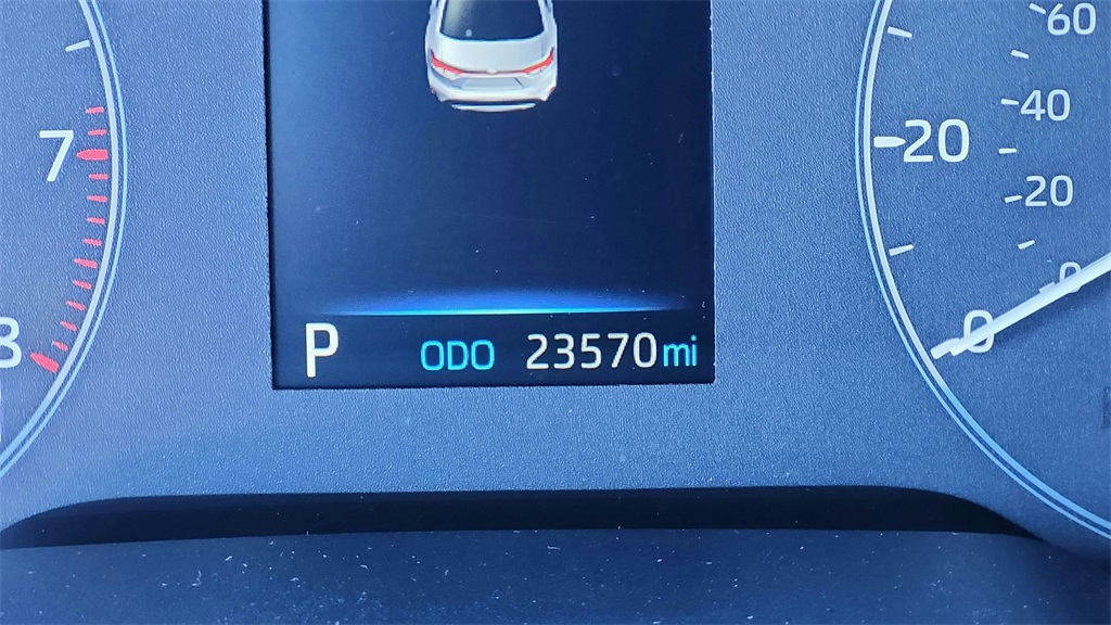 2025 Toyota Corolla - Image 11