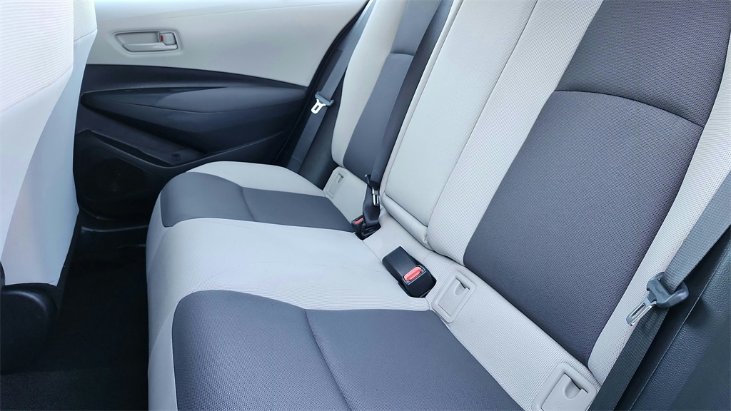 2025 Toyota Corolla - Image 25