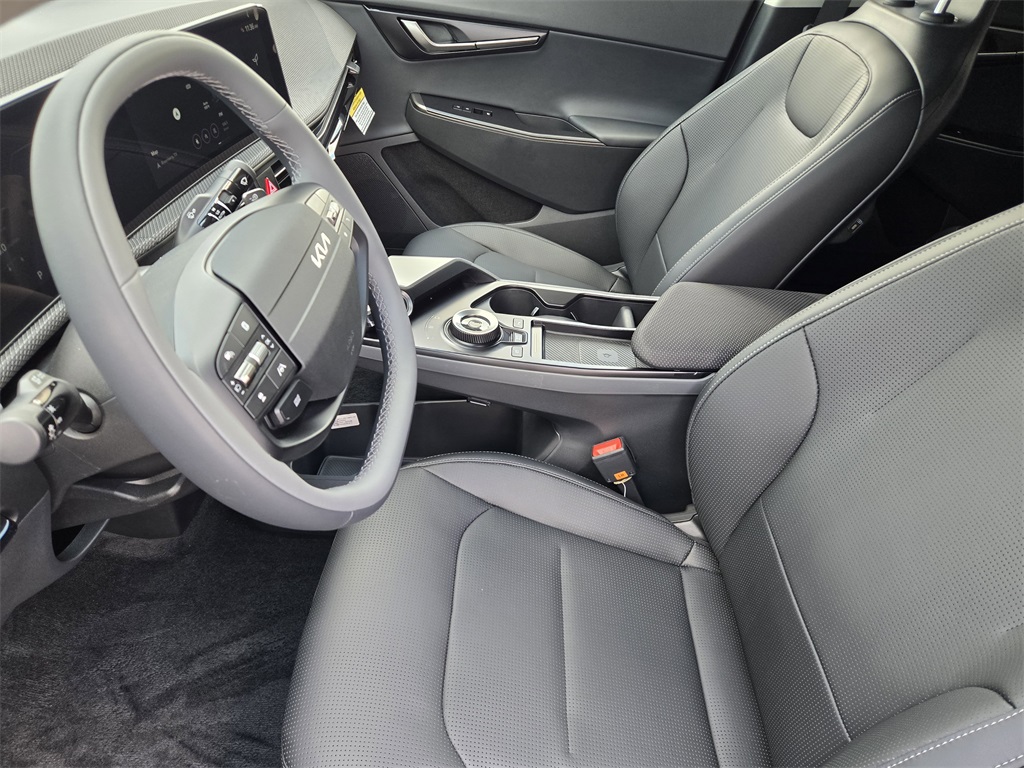 2025 Kia EV6 Wind - 8