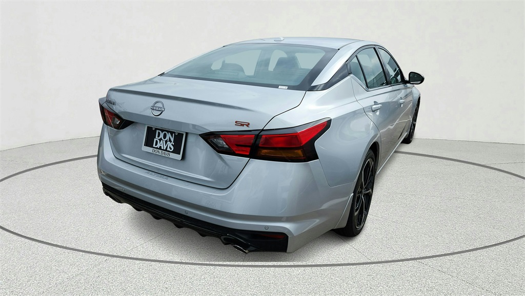 2025 Nissan Altima