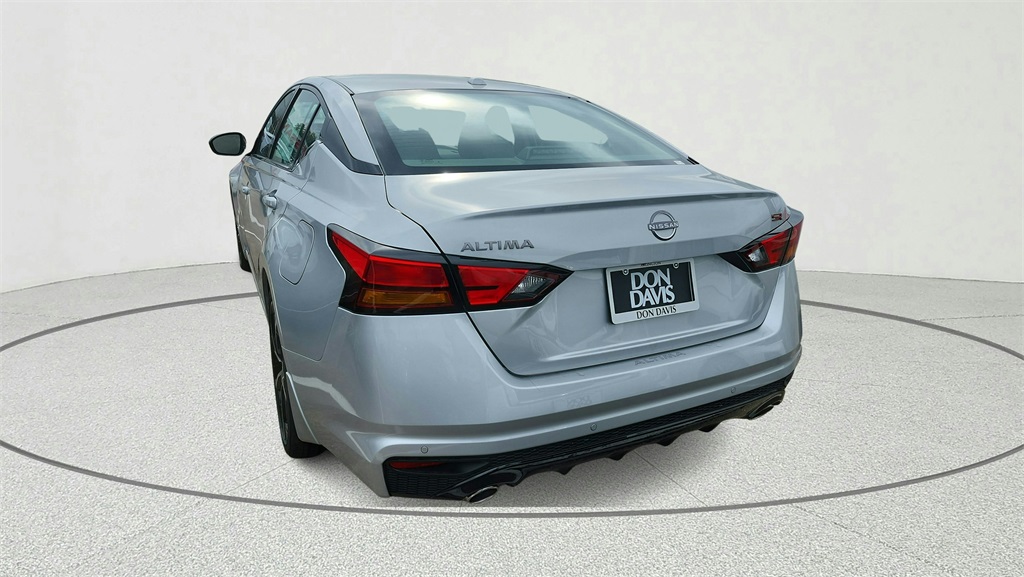 2025 Nissan Altima