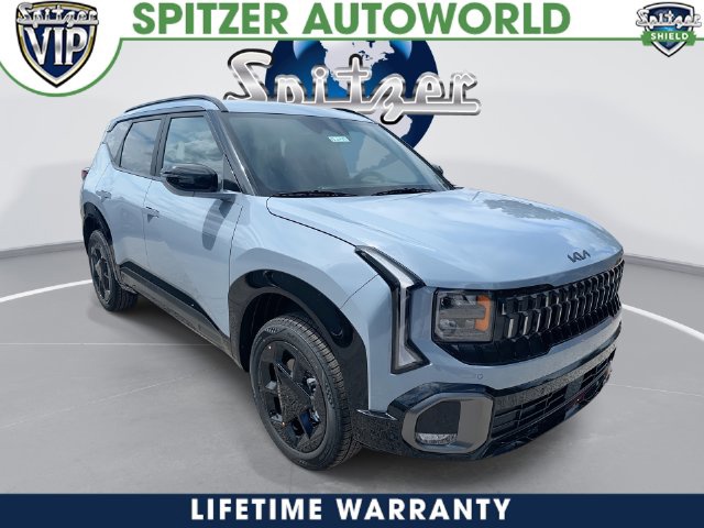 Pale Gray 2027 Kia Seltos SUV / Crossover All-Wheel Drive Continuously Variable Transmission