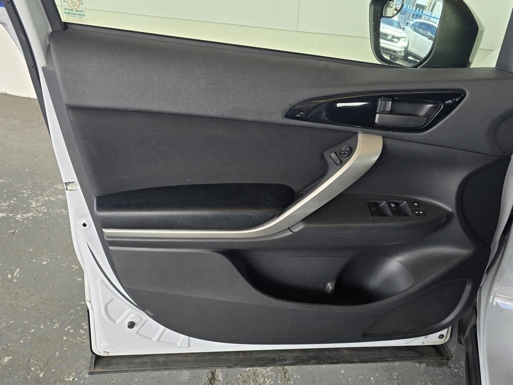 Thumbnail: 2024 Mitsubishi Eclipse Cross - 10