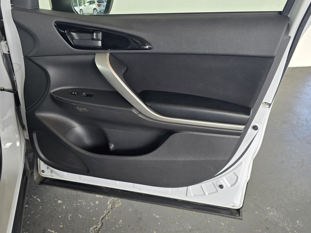 Thumbnail: 2024 Mitsubishi Eclipse Cross - 13