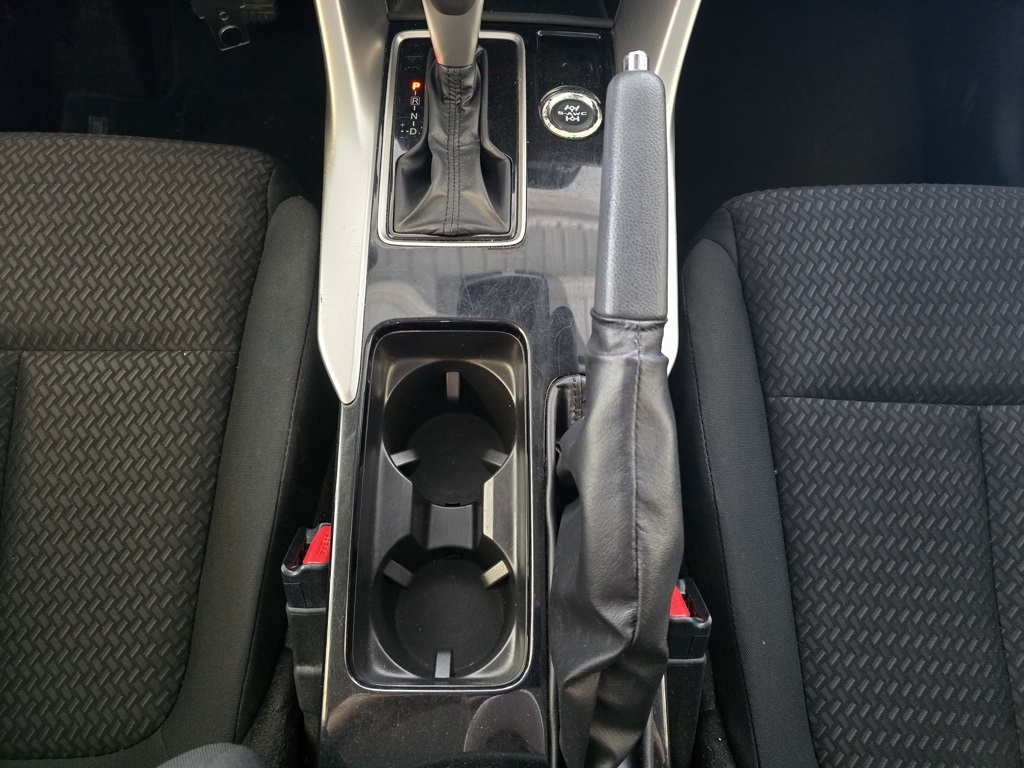 Thumbnail: 2024 Mitsubishi Eclipse Cross - 19