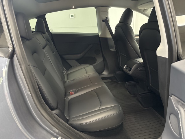 2023 Tesla Model Y Long Range photo 11
