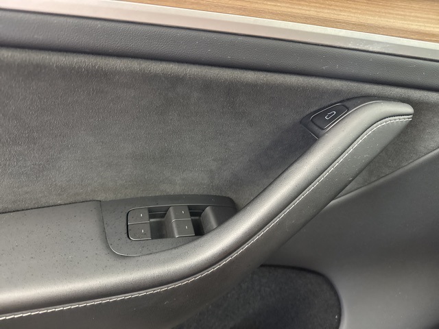 2023 Tesla Model Y Long Range photo 16