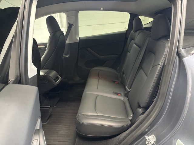 2023 Tesla Model Y Long Range photo 9