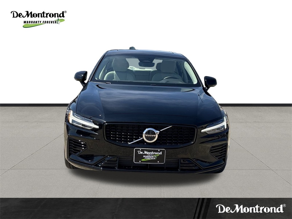 2023 Volvo S60 Recharge Plug-In Hybrid T8 Plus Dark Theme - 1