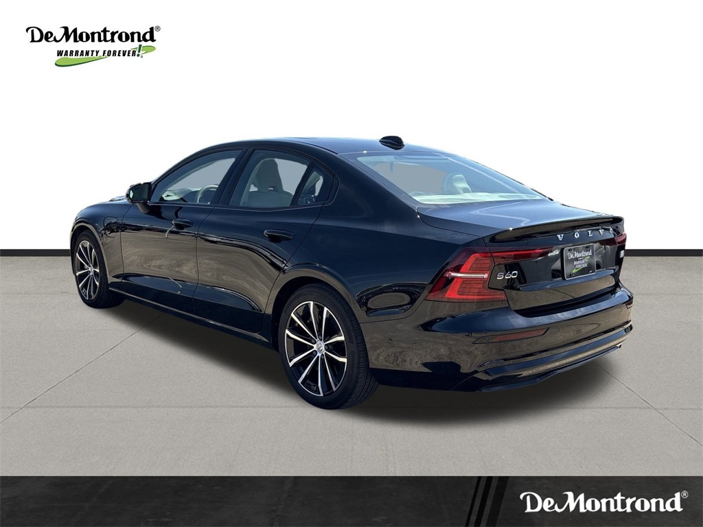 2023 Volvo S60 Recharge Plug-In Hybrid T8 Plus Dark Theme - 6