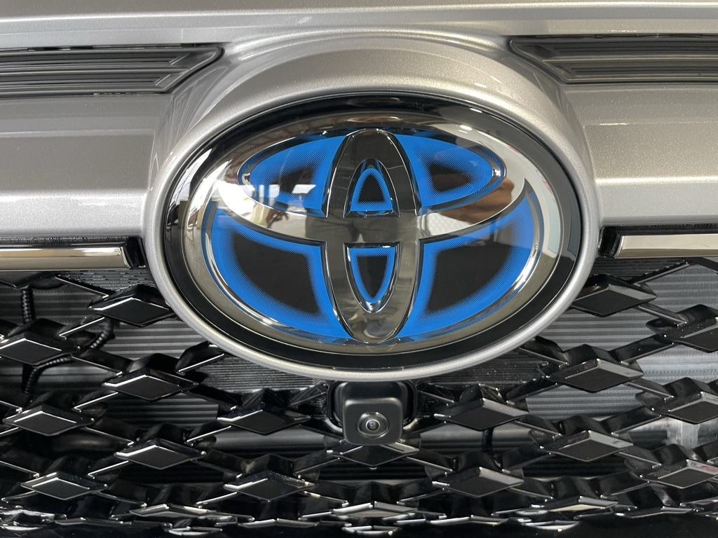Thumbnail: 2025 Toyota RAV4 - 15