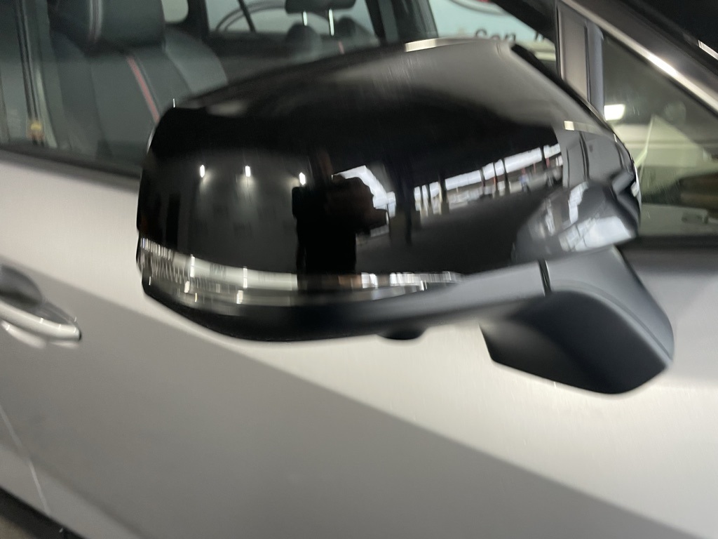 Thumbnail: 2025 Toyota RAV4 - 9