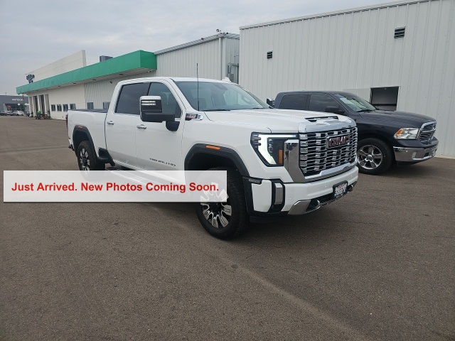 2024 GMC Sierra 2500HD Denali Crew Cab 4WD
