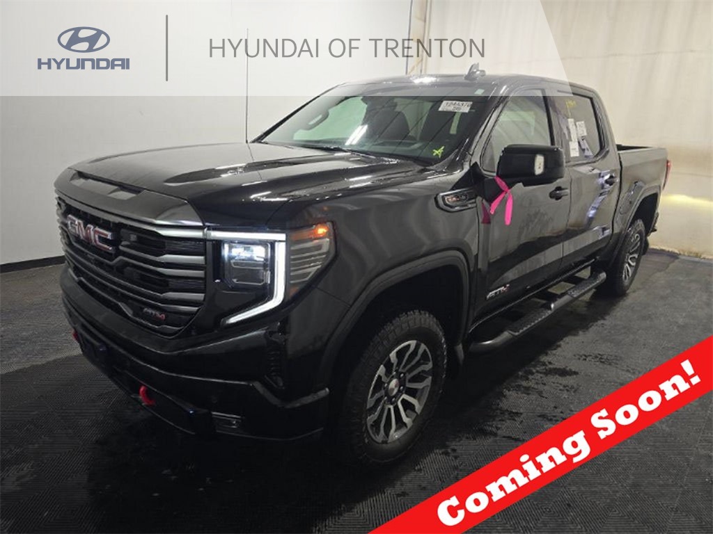 2023 GMC Sierra 1500 AT4 Crew Cab 4WD