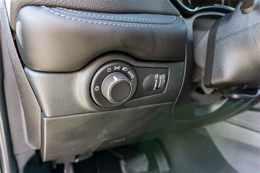 Used Car 2024 Dodge Durango  Sxt For Sale Under $35,000 In San Marcos, Texas