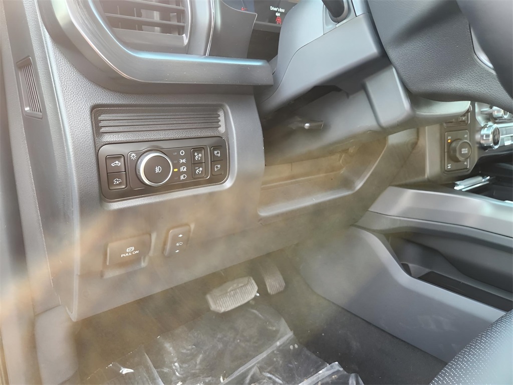 2025 Ford F-350SD
