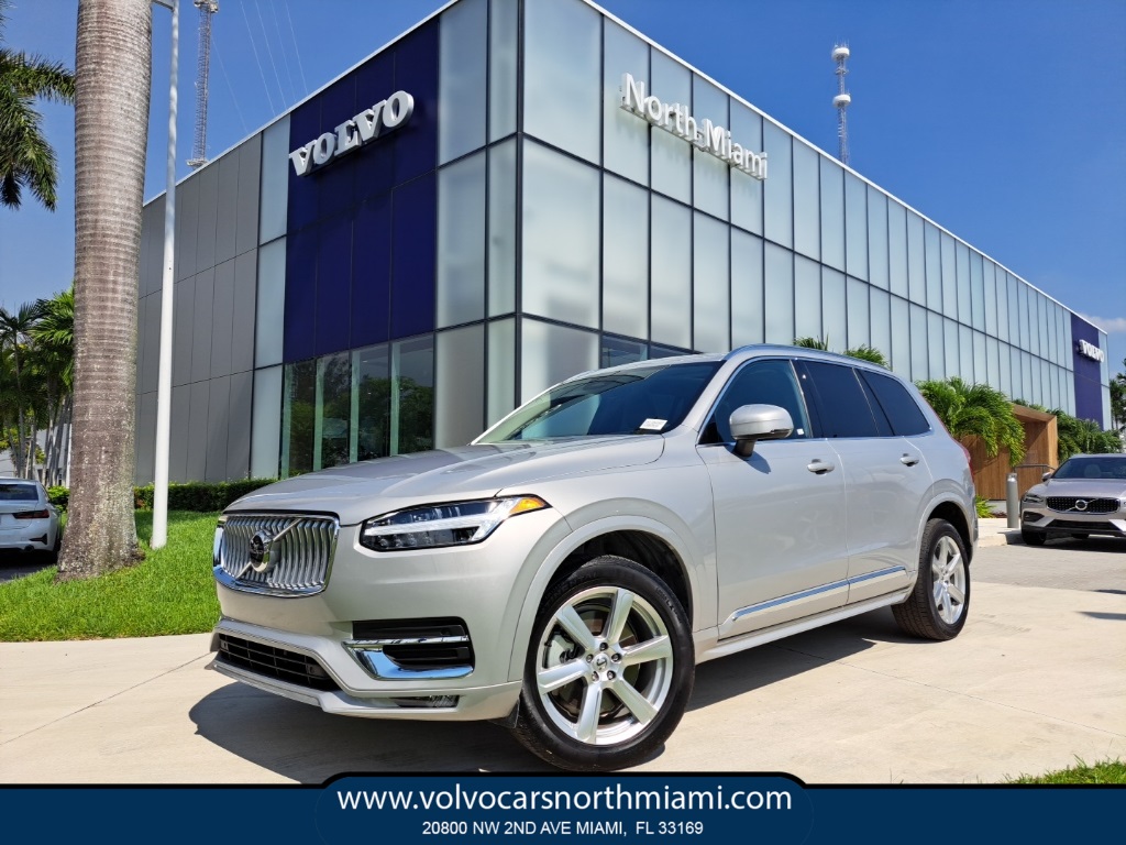 2024 Volvo XC90 B5 Core