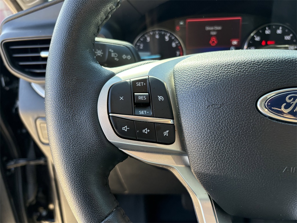 2024 Ford Explorer XLT Black at Tom Peacock Cadillac