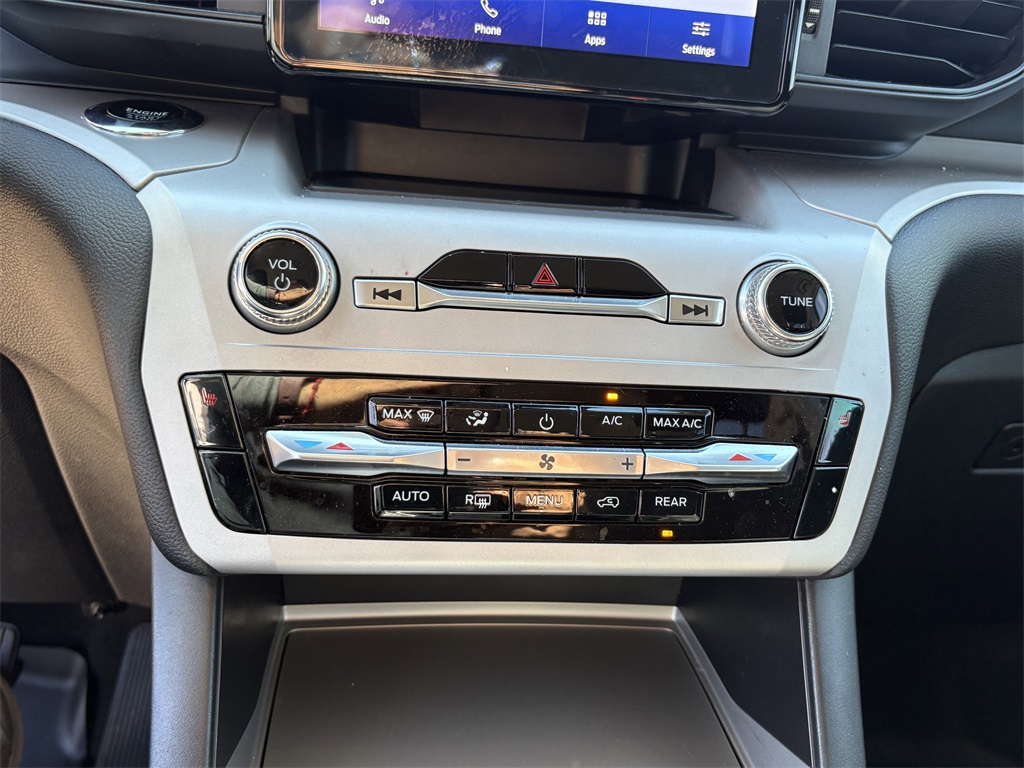 2024 Ford Explorer XLT Black at Tom Peacock Cadillac