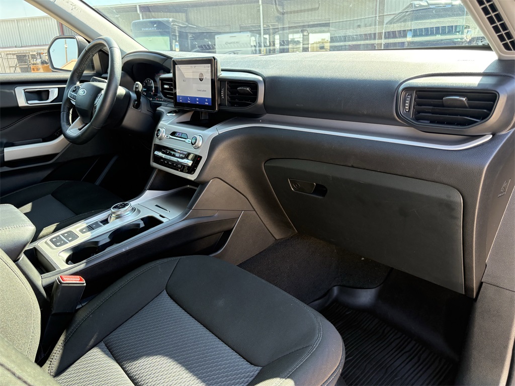 2024 Ford Explorer XLT Black at Tom Peacock Cadillac