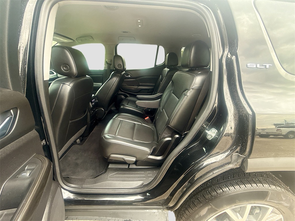 2022 GMC Acadia SLT Black at AutoSavvy Houston Southwest