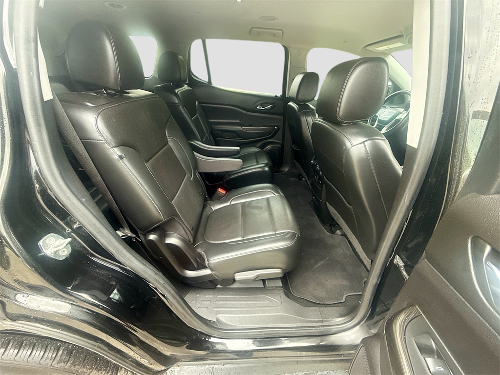 2022 GMC Acadia SLT Black at AutoSavvy Houston Southwest