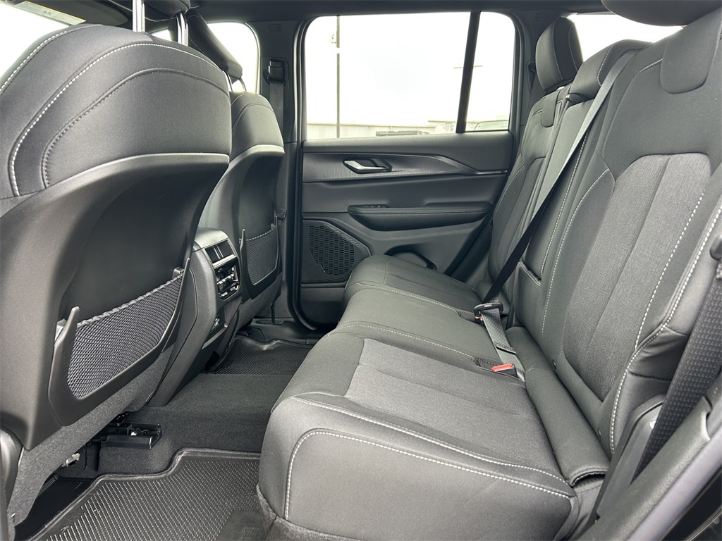 New Car 2025 Jeep Grand Cherokee  Laredo For Sale Under $35,000 In San Marcos, Texas