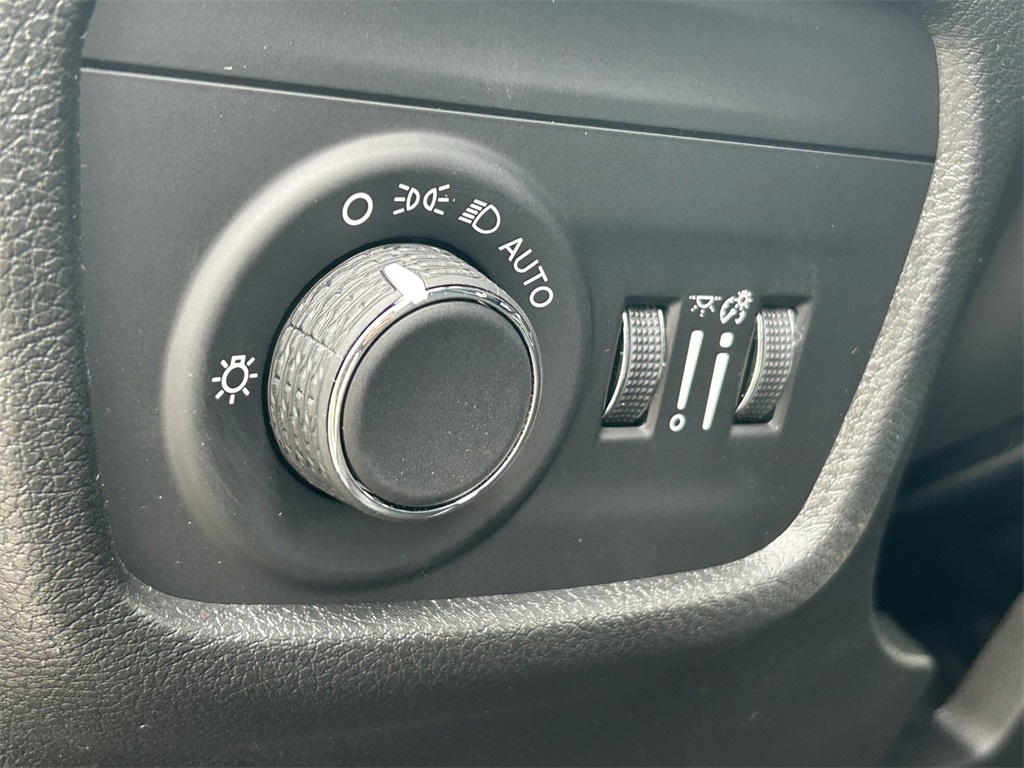 New Car 2025 Jeep Grand Cherokee  Laredo For Sale Under $35,000 In San Marcos, Texas