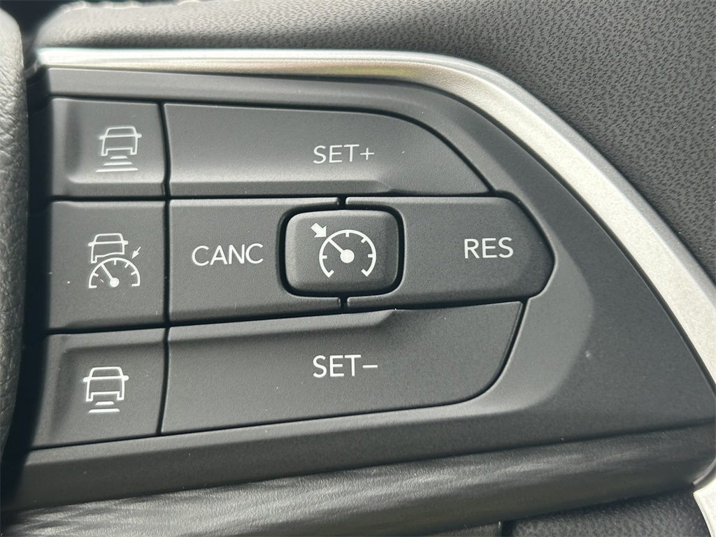 New Car 2025 Jeep Grand Cherokee  Laredo For Sale Under $35,000 In San Marcos, Texas