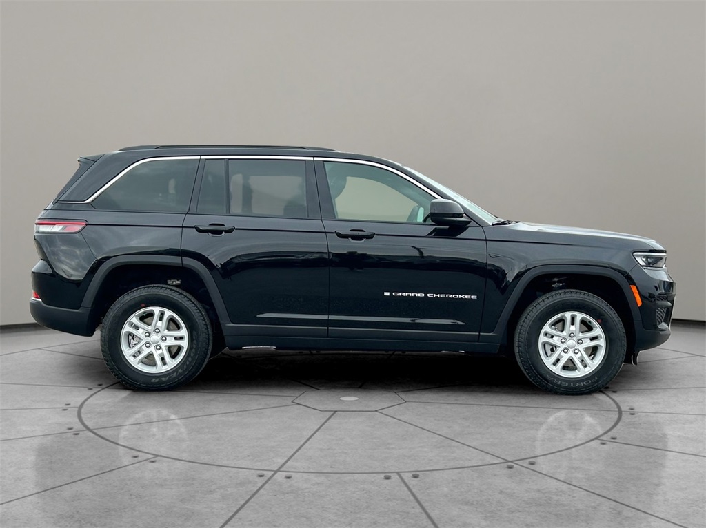 New Car 2025 Jeep Grand Cherokee  Laredo For Sale Under $35,000 In San Marcos, Texas
