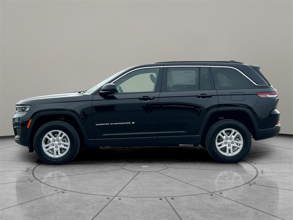New Car 2025 Jeep Grand Cherokee  Laredo For Sale Under $35,000 In San Marcos, Texas