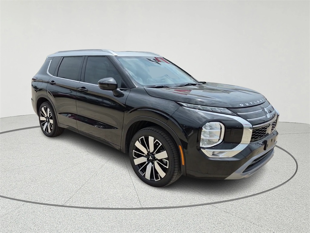 2025 Mitsubishi Outlander SEL - 2