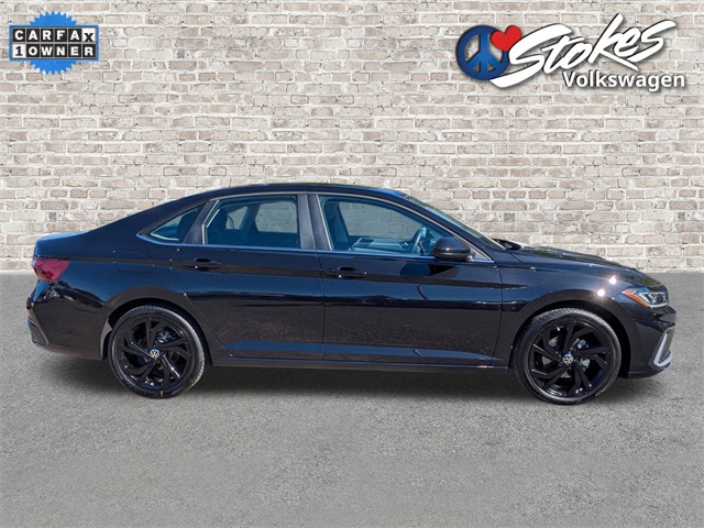 2025 Volkswagen Jetta 1.5T SE - 2