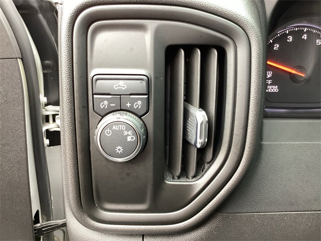 Used Car 2022 Chevrolet Silverado 1500  Custom For Sale Under $25,000 In San Antonio, Texas