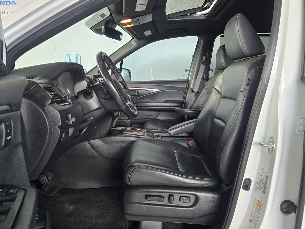 Thumbnail: 2021 Honda Passport - 10