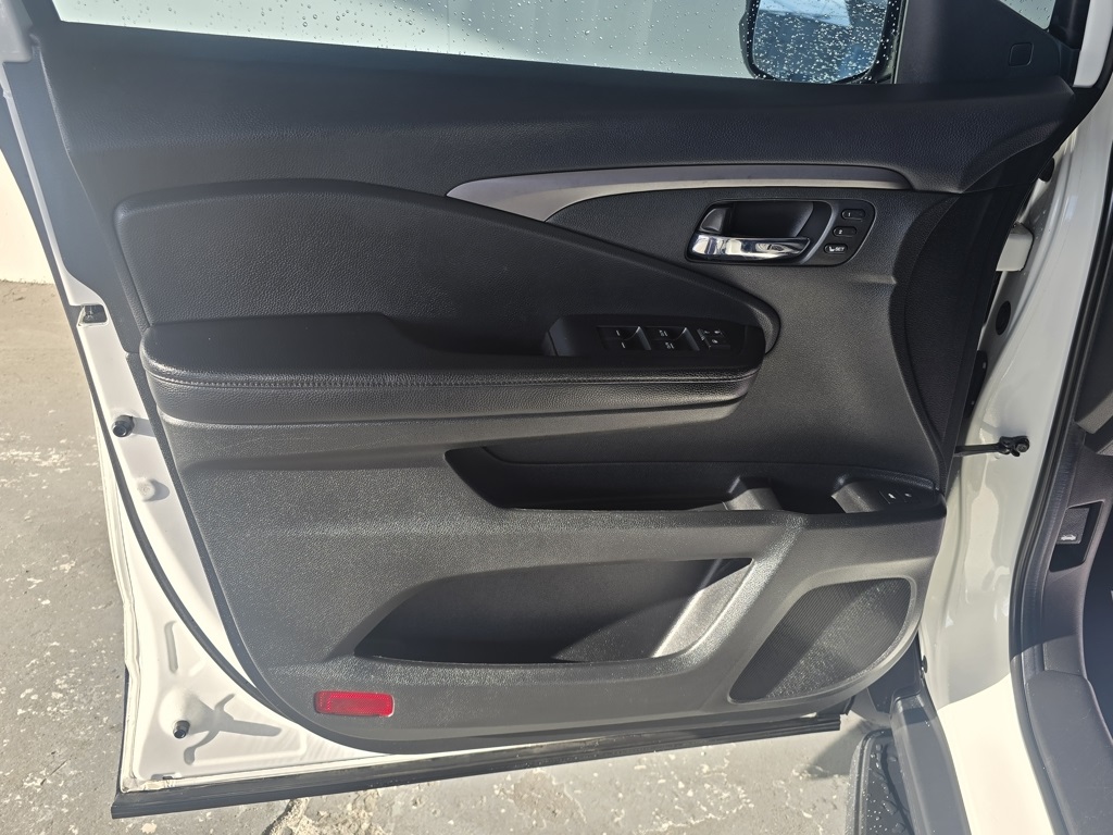 Thumbnail: 2021 Honda Passport - 23